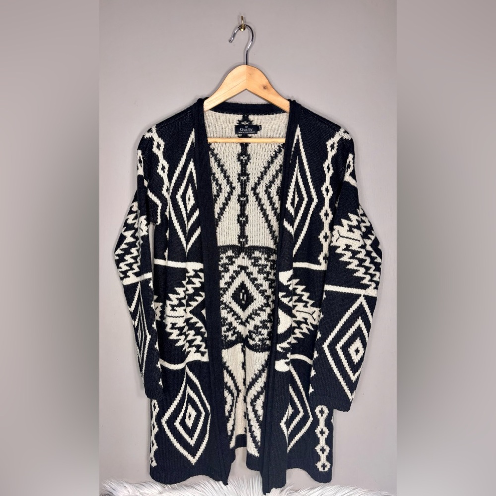 Chic Black and White Patterned Women's Cardigan
